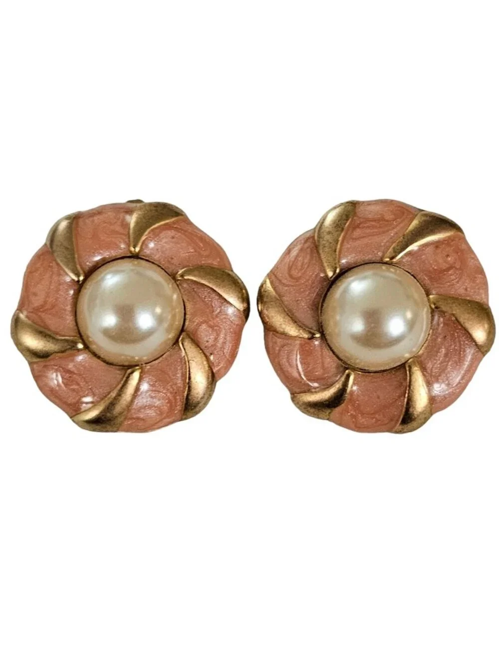 Gold Tone Pink Pearly Enamel Faux Pearl Flower Clip On Earrings L219